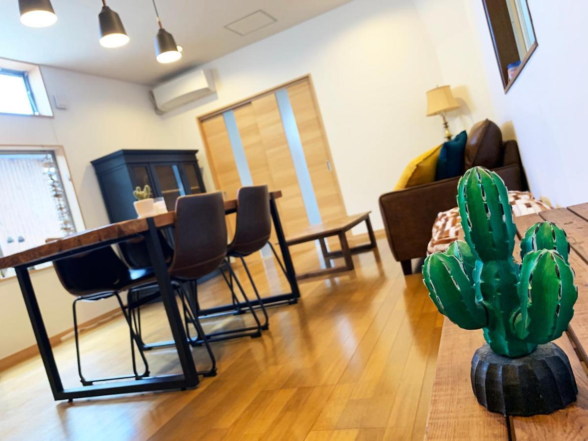 Cactus Inn Міядзакі Екстер'єр фото
